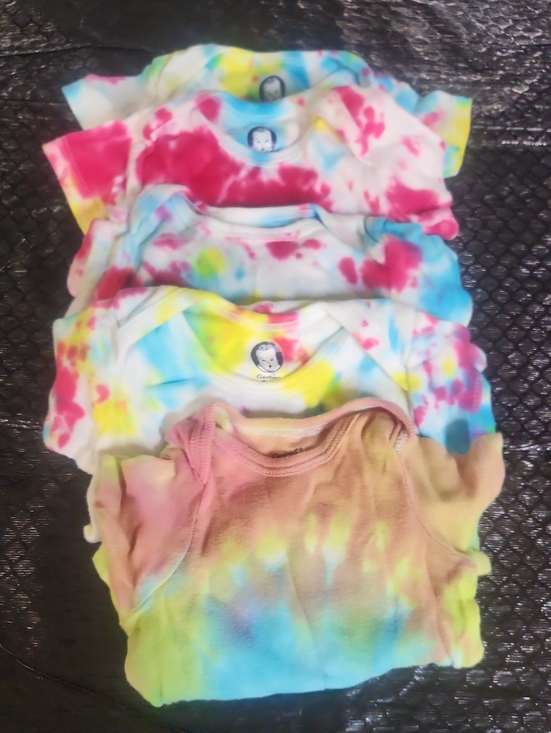 Gerber Other - Gerber Tie-Dye Multicolor 6 Baby One-Piece Bodysuits